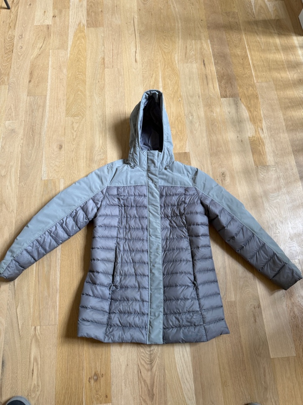 Lands End puffy women’s winter coat, size M (10-12)